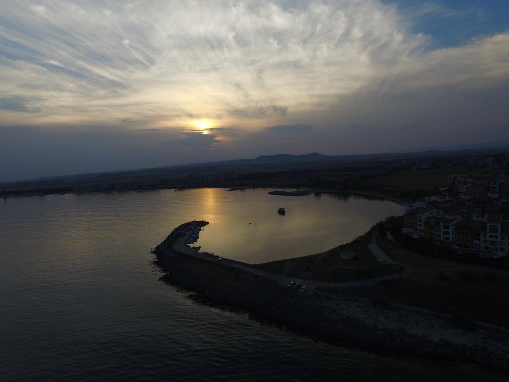 Visit Sunny Beach Marina Apartments Ravda Esterno foto